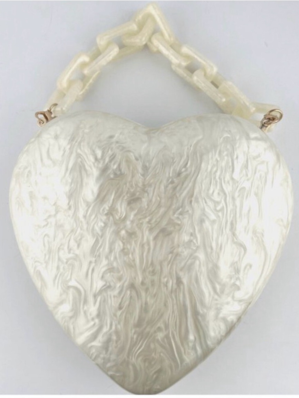 A new day Pearlescent Heart Clutch in Cream EUC
